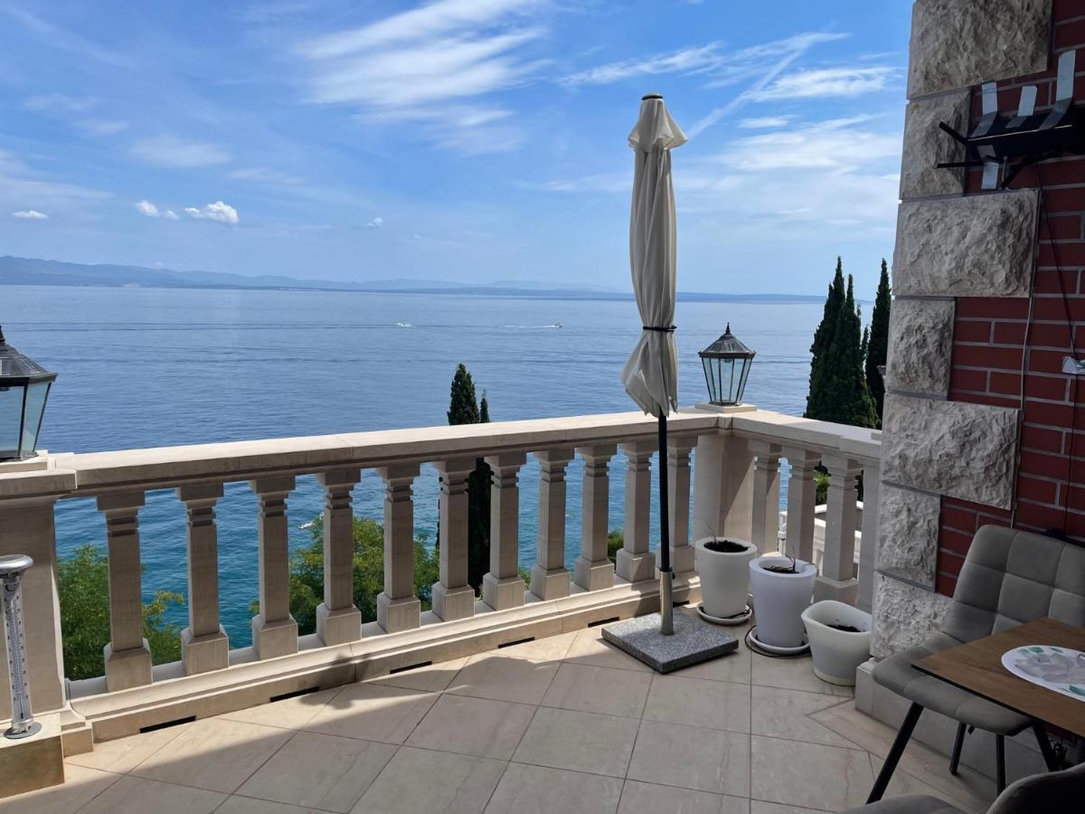 Villa Isabella - Luxury With Style Right Next To The Beach, Private Pool And Sea View Abbázia Kültér fotó